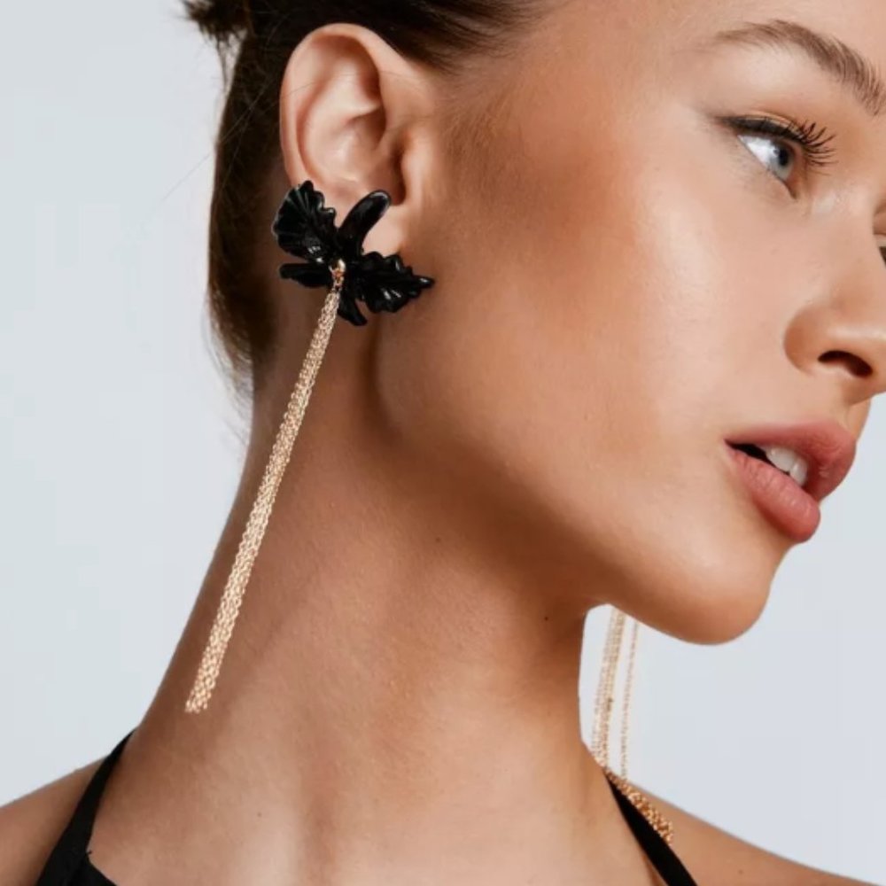 Floral Chain Drop Earrings
